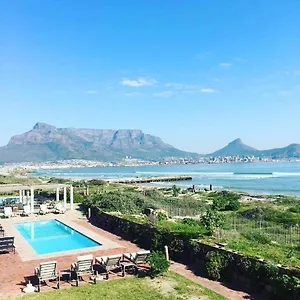 Beachfront At Leisure Bay Appartamento